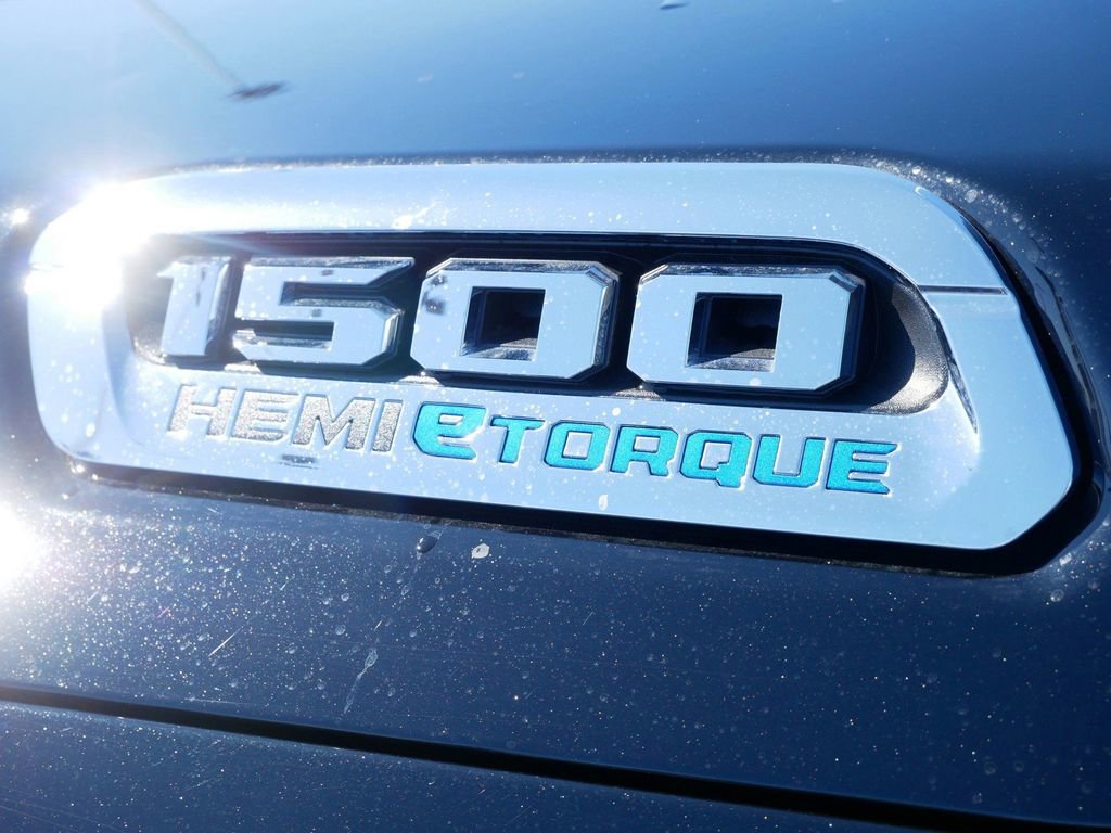 Used 2024 RAM 1500 Laramie image 21