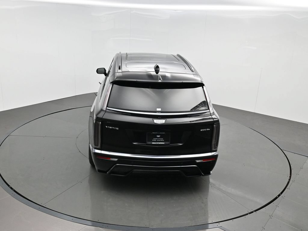 Certified 2026 Cadillac Vistiq Platinum w/ LPO, Floor Liner Package AWD/4WD image 43
