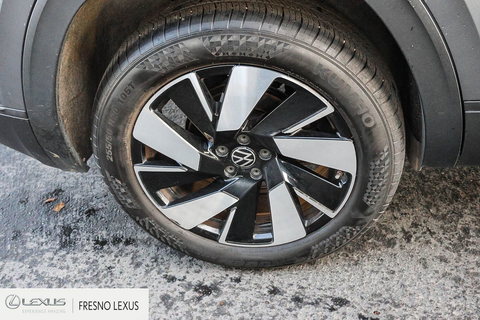 Used 2024 Volkswagen Atlas Cross Sport SE image 8