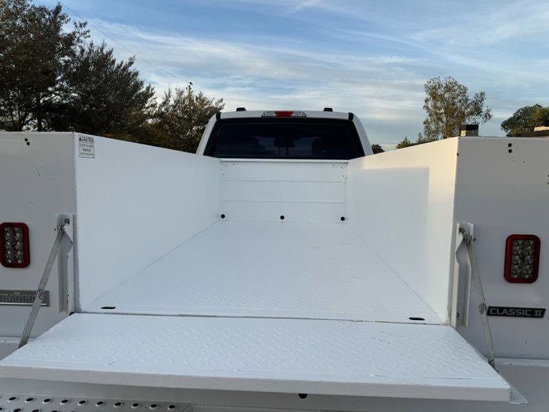 Used 2022 Ford F250 XL w/ Power Equipment Group image 12