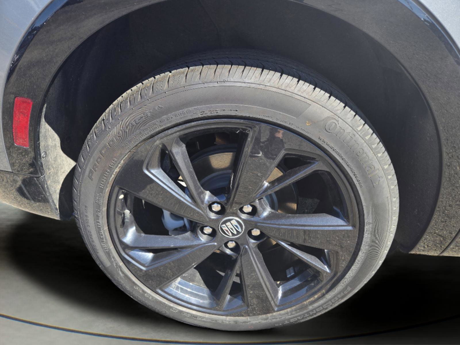 Used 2025 Buick Envision Sport Touring AWD/4WD image 32