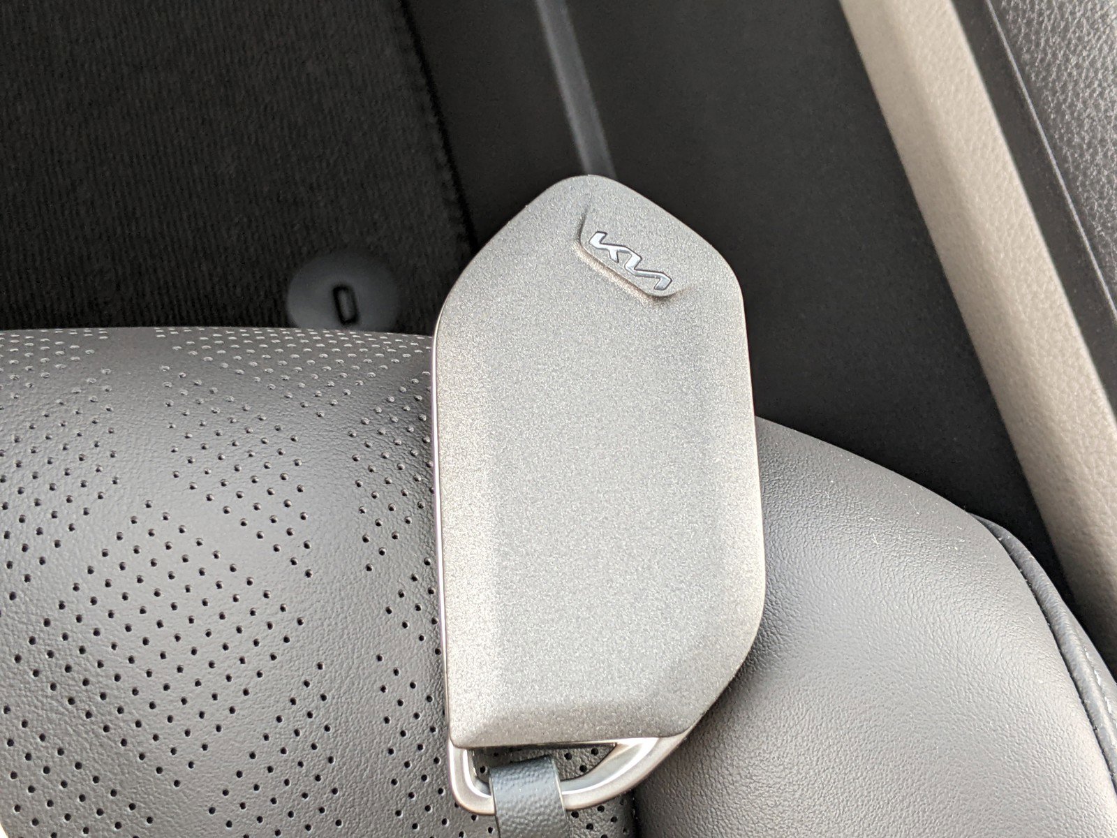 Used 2025 Kia Carnival image 27