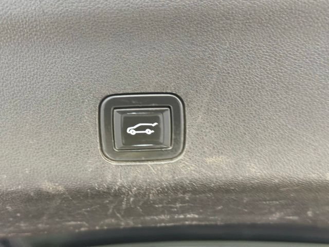 Used 2021 Chevrolet Suburban High Country w/ Premium Package AWD/4WD image 6