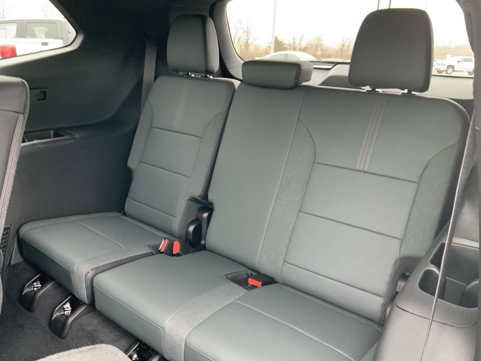 New 2026 GMC Acadia AT4 w/ Luxury Package image 61