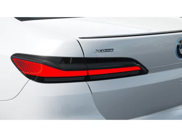 New 2026 BMW 750e xDrive w/ Executive Package AWD/4WD image 8