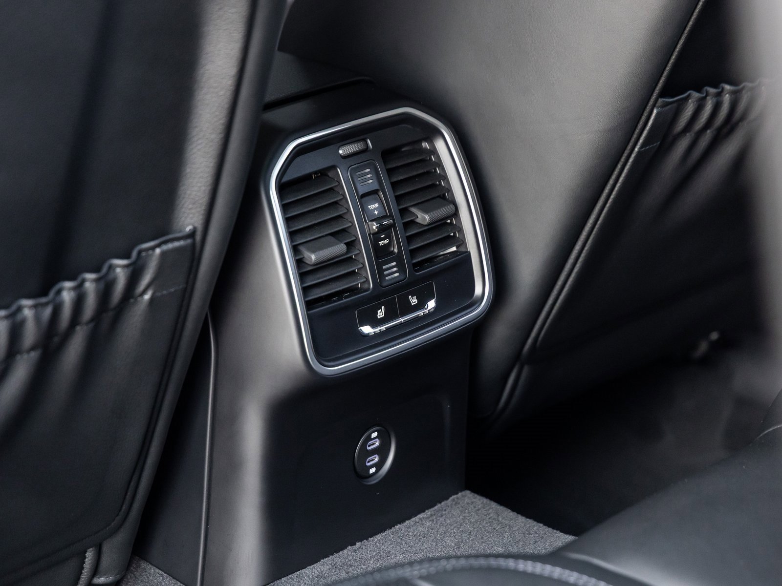 New 2026 Porsche Macan image 39