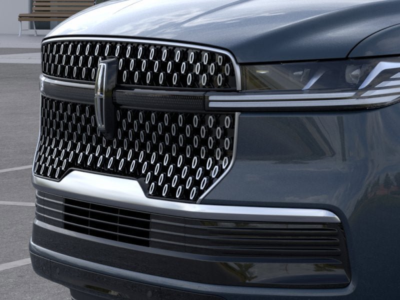New 2026 Lincoln Navigator Reserve AWD/4WD image 17