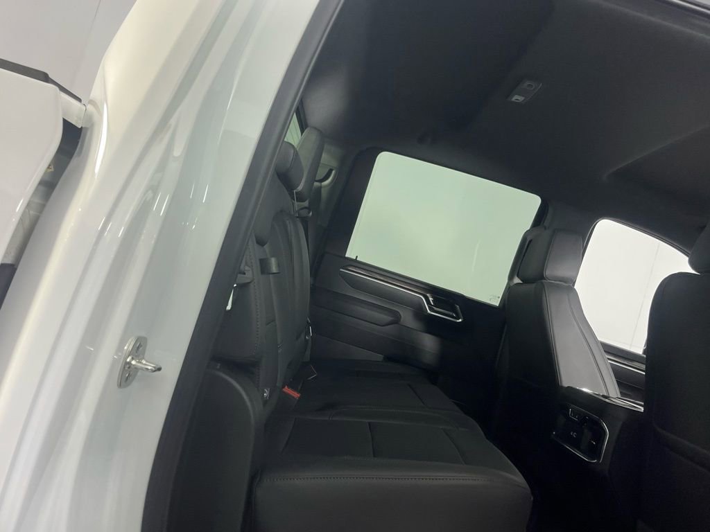 Used 2025 Chevrolet Silverado 2500 LTZ w/ LTZ Convenience Package image 28