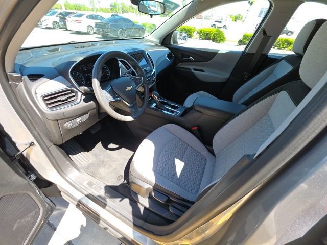 Used 2023 Chevrolet Equinox LS image 12