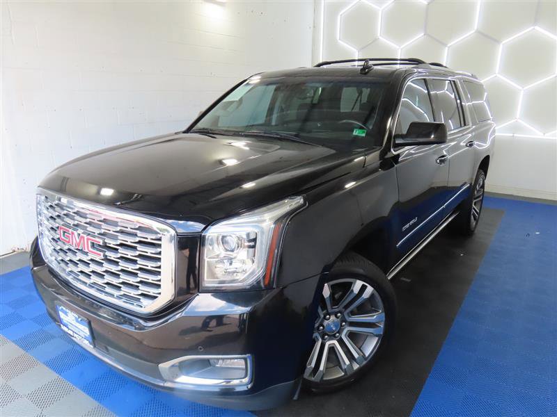 Used 2019 GMC Yukon XL Denali w/ Denali Ultimate Package image 2