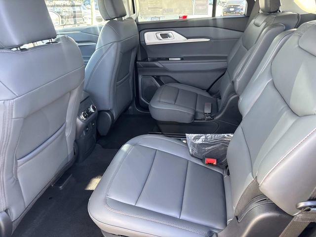 New 2026 Ford Explorer Active w/ Active Comfort Package image 24