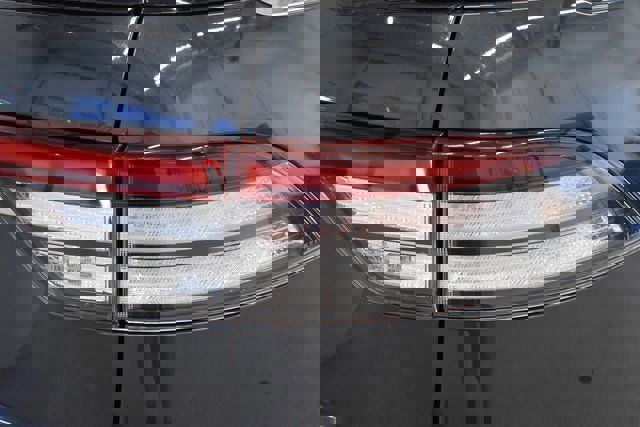 Used 2021 Lincoln Aviator Reserve w/ Equipment Group 201A image 12