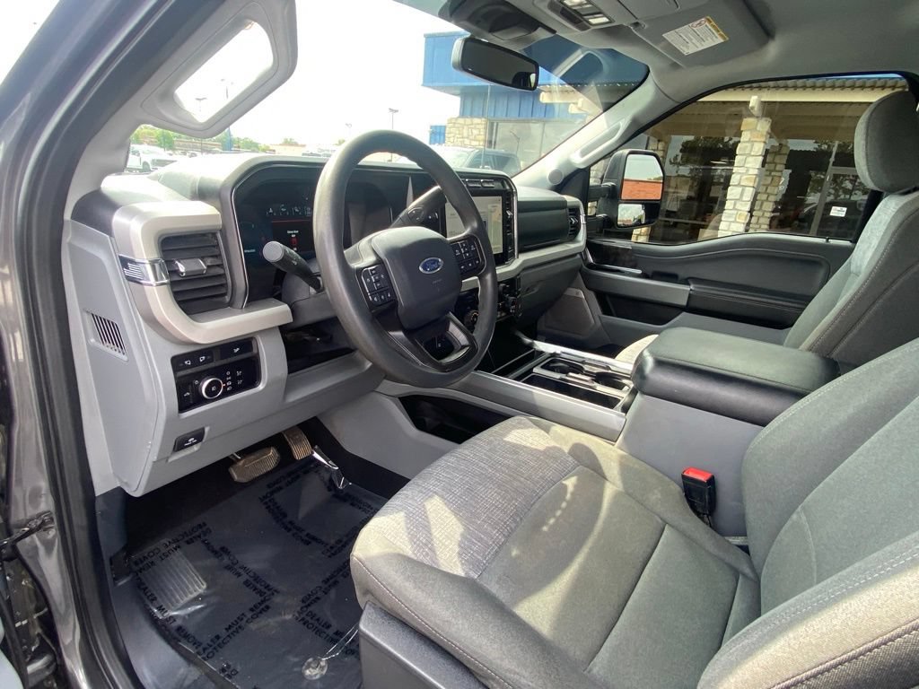 Used 2023 Ford F350 XLT w/ XLT Premium Package AWD/4WD image 20