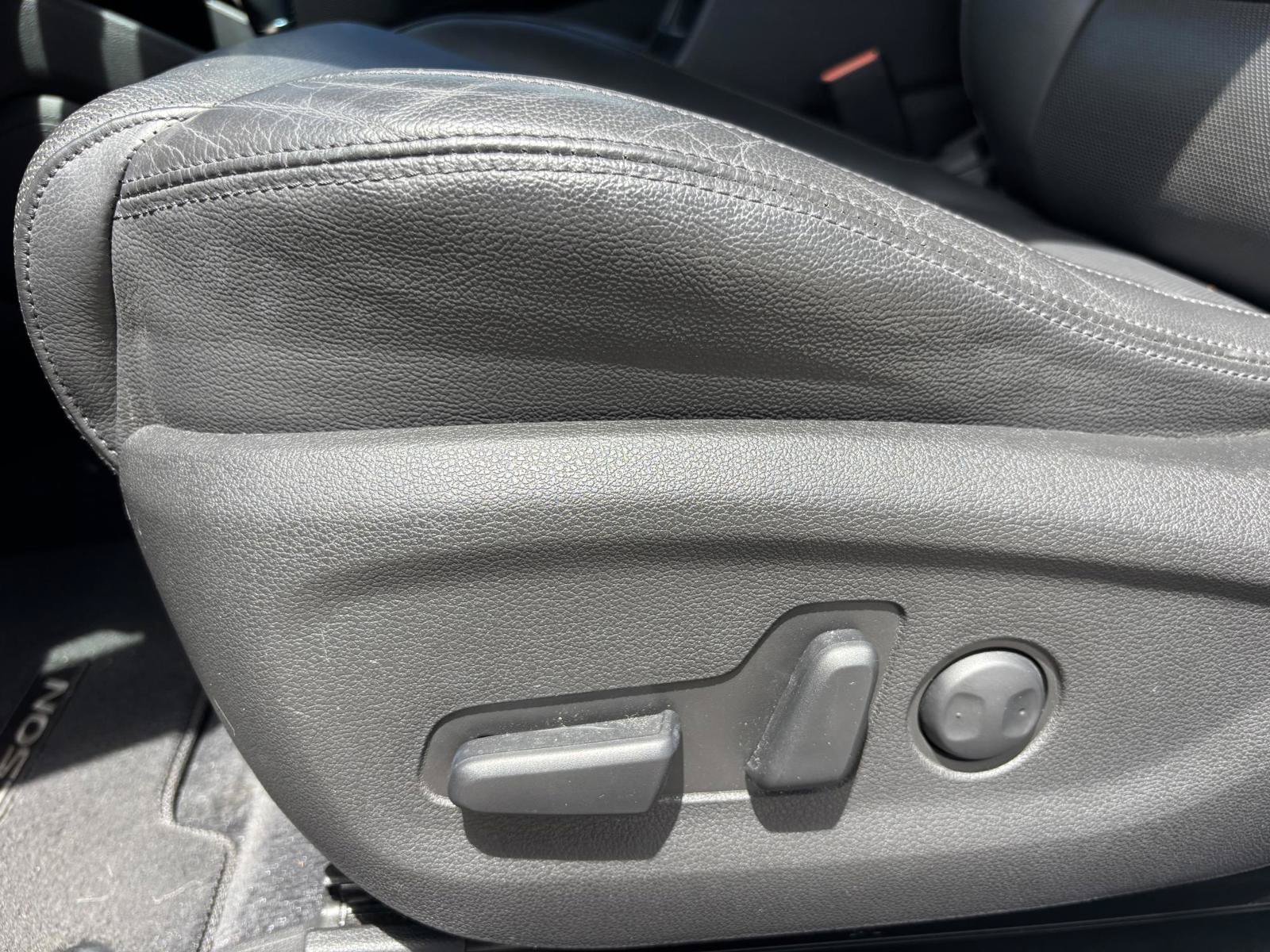 Used 2016 Hyundai Tucson Limited FWD image 12