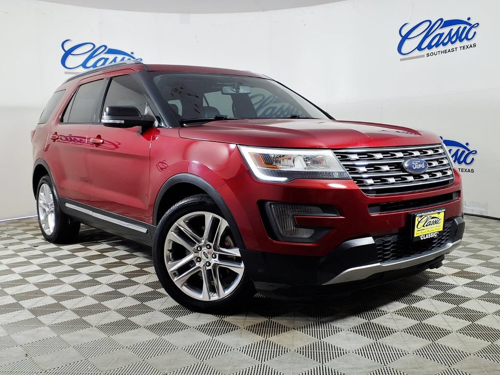 Used 2017 Ford Explorer XLT w/ Equipment Group 202A FWD image 1
