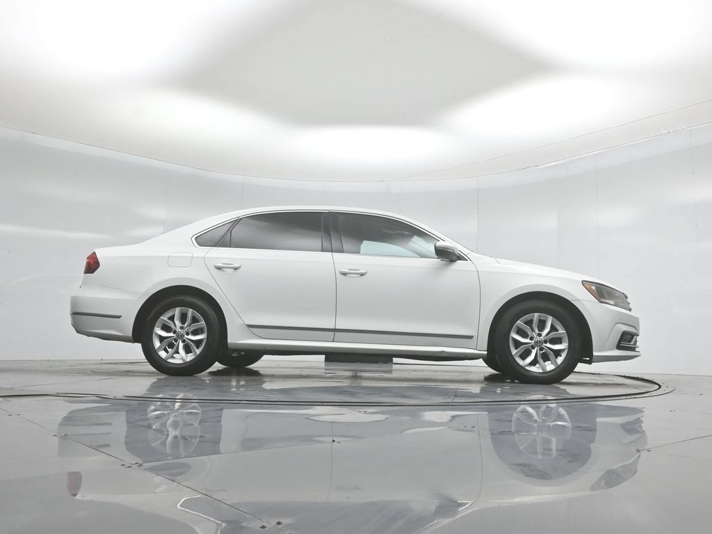 Used 2017 Volkswagen Passat 1.8T S FWD image 48