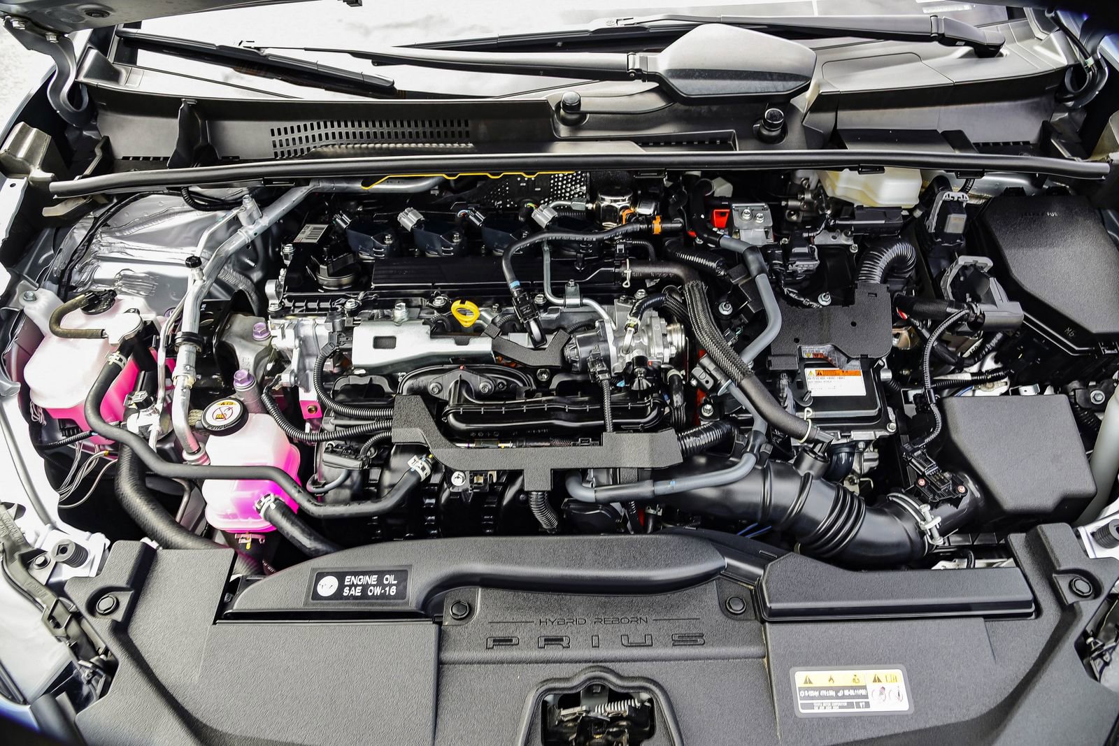 Used 2023 Toyota Prius LE image 32