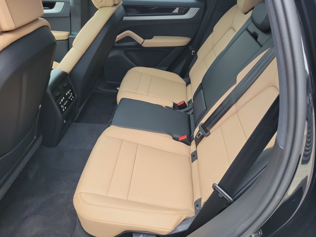 New 2026 Porsche Cayenne E-Hybrid AWD/4WD image 19