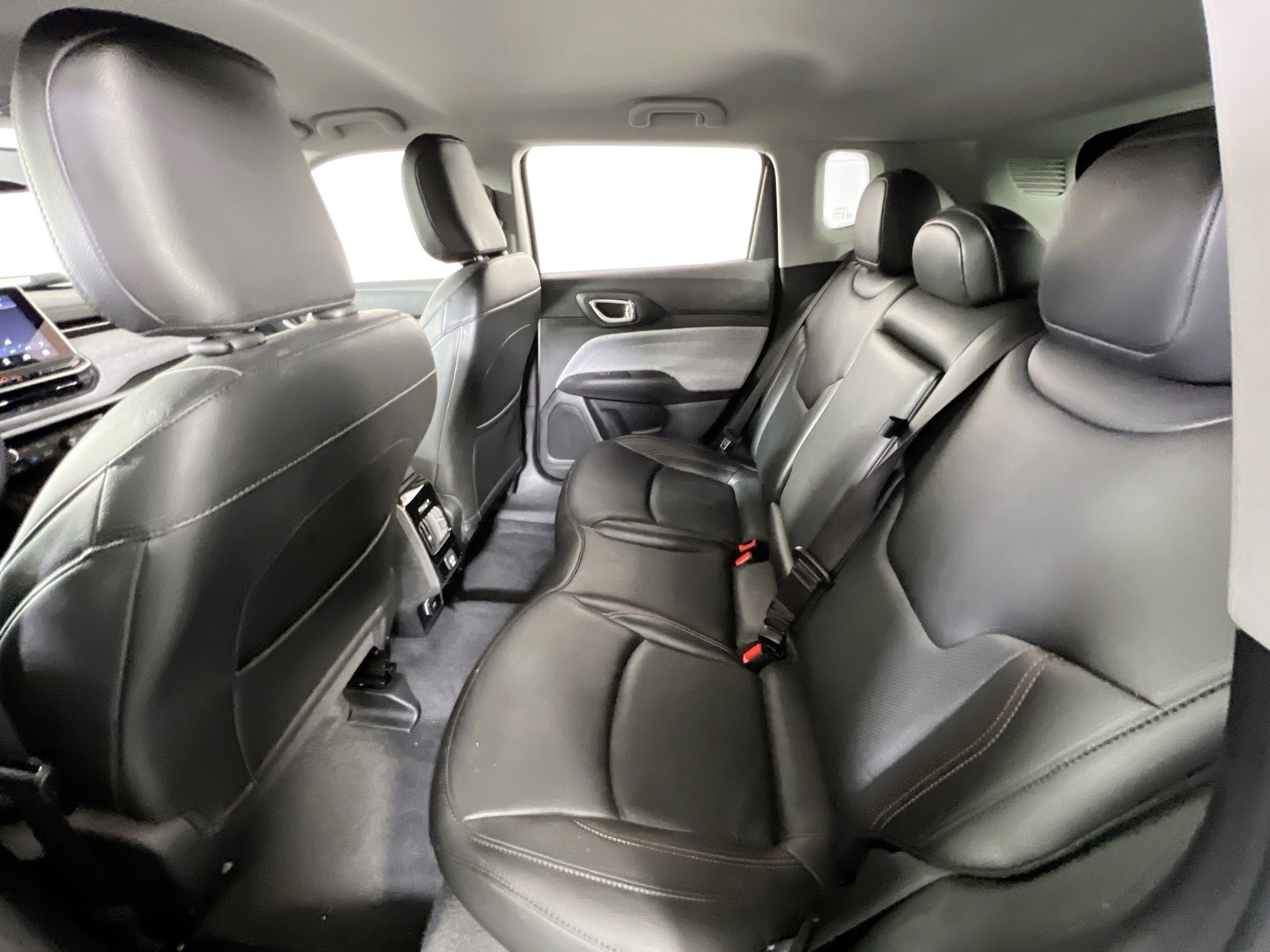 Used 2022 Jeep Compass Latitude image 22