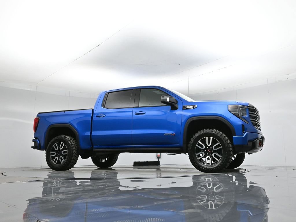 Used 2022 GMC Sierra 1500 AT4 w/ AT4 Preferred Package image 4