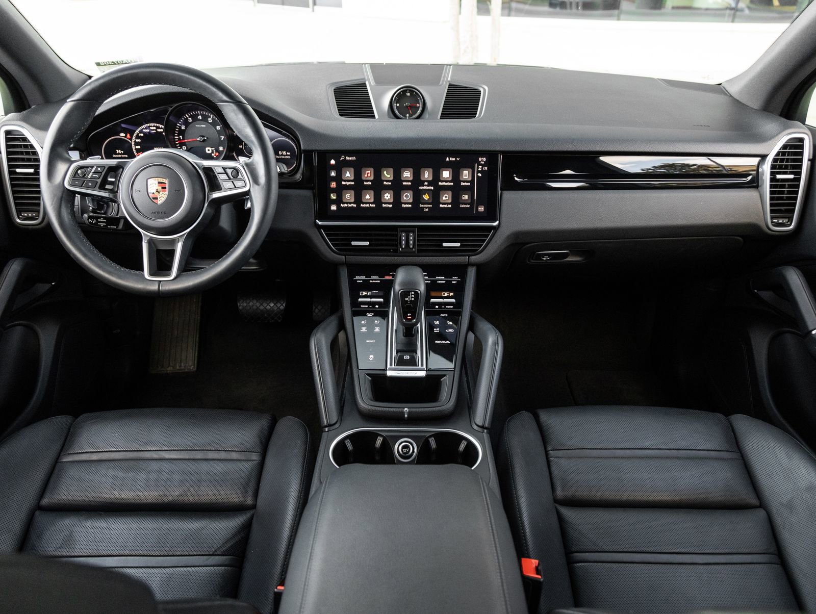 Certified 2023 Porsche Cayenne image 12