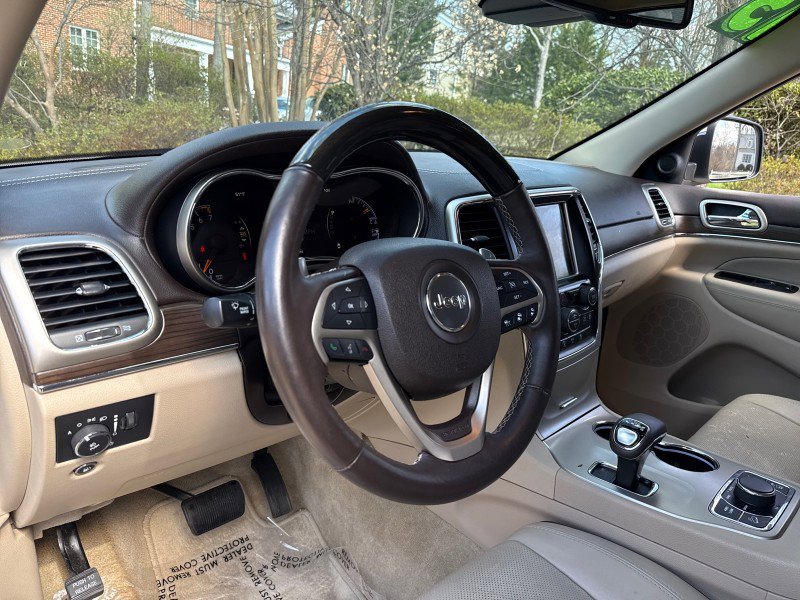 Used 2015 Jeep Grand Cherokee Overland w/ Advanced Technology Group image 18