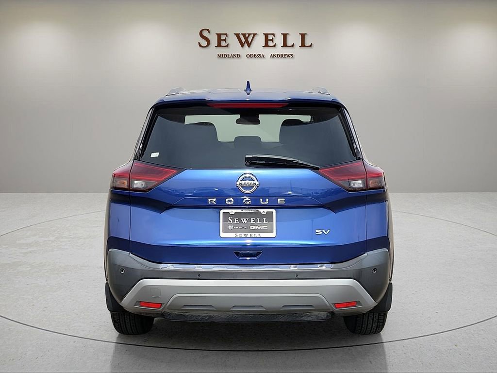 Used 2021 Nissan Rogue SV w/ Premium Package image 4