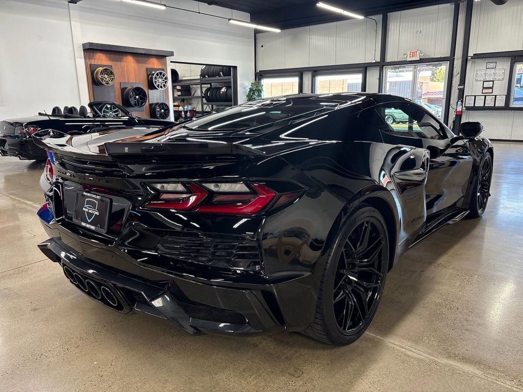 Used 2025 Chevrolet Corvette Z06 image 20