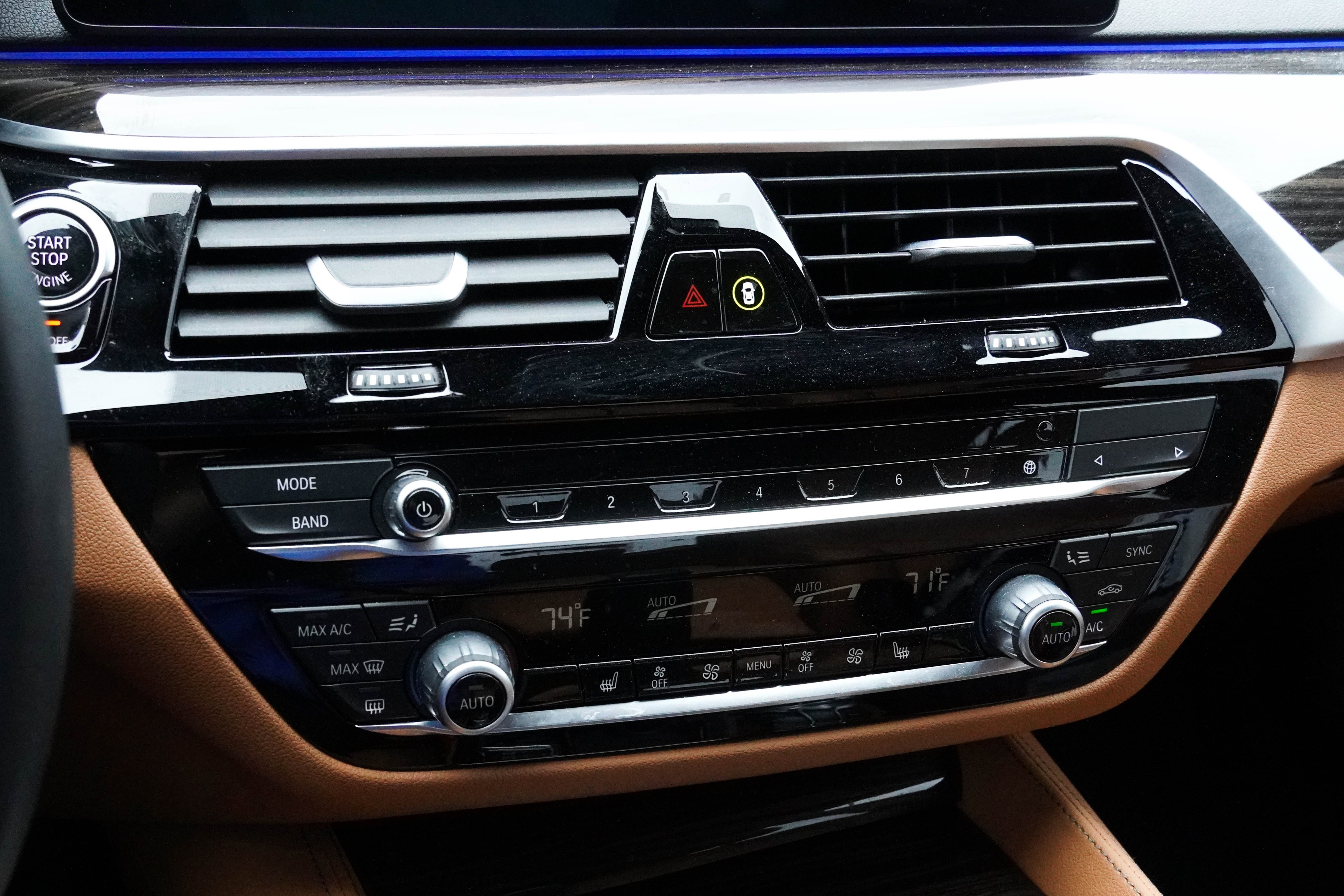 Certified 2023 BMW 530i w/ M Sport Package image 29