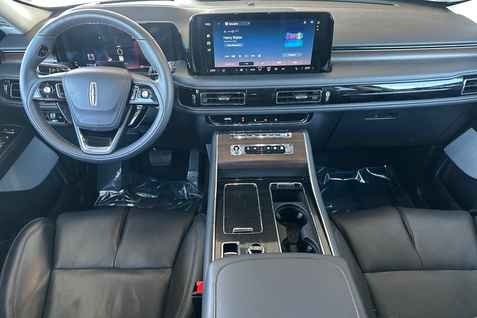 Used 2025 Lincoln Aviator Reserve w/ Equipment Group 201A AWD/4WD image 12