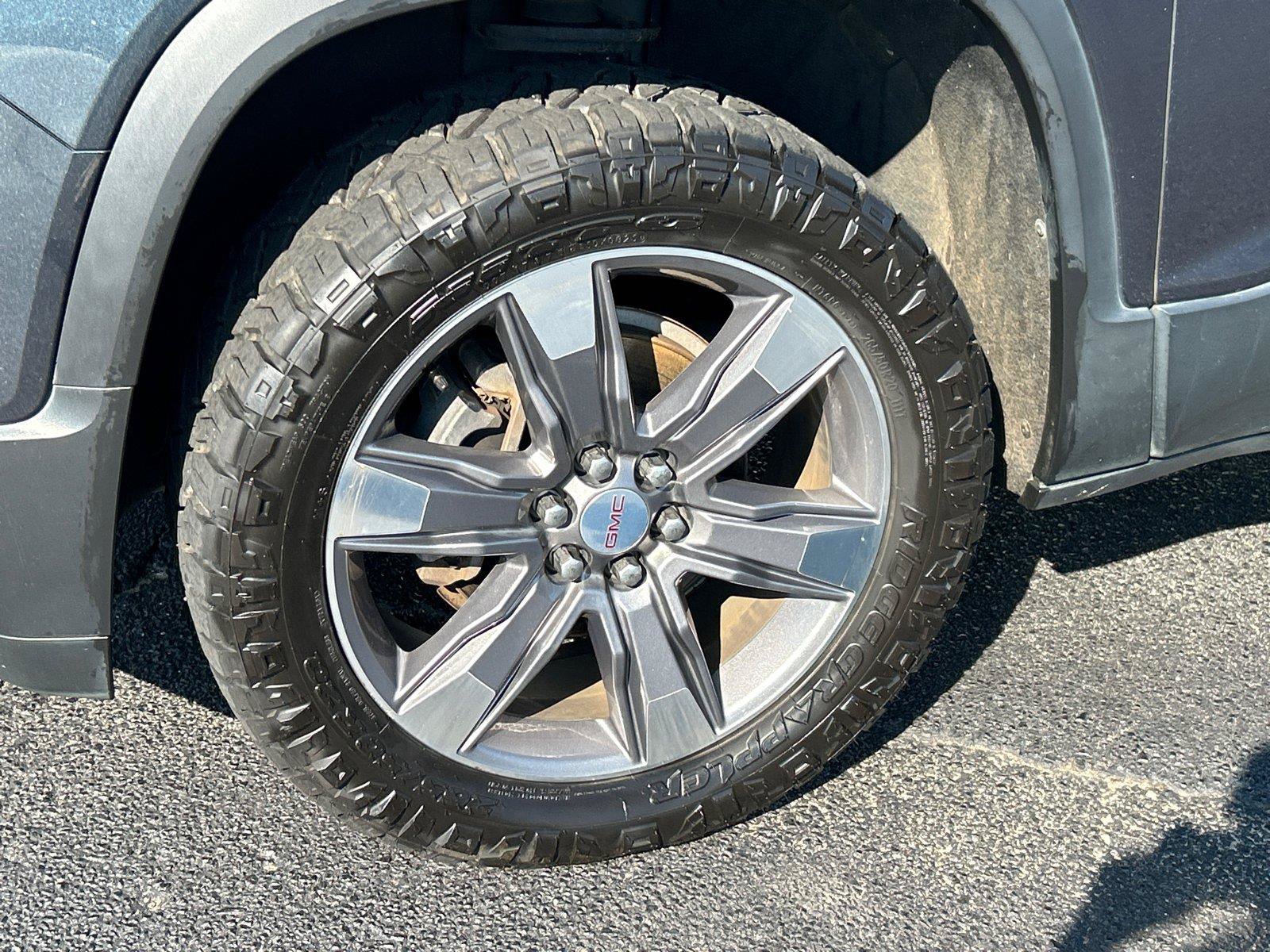 Used 2019 GMC Acadia SLT FWD image 10
