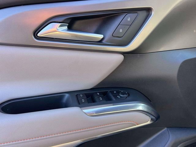 Certified 2025 Chevrolet Traverse LT image 18