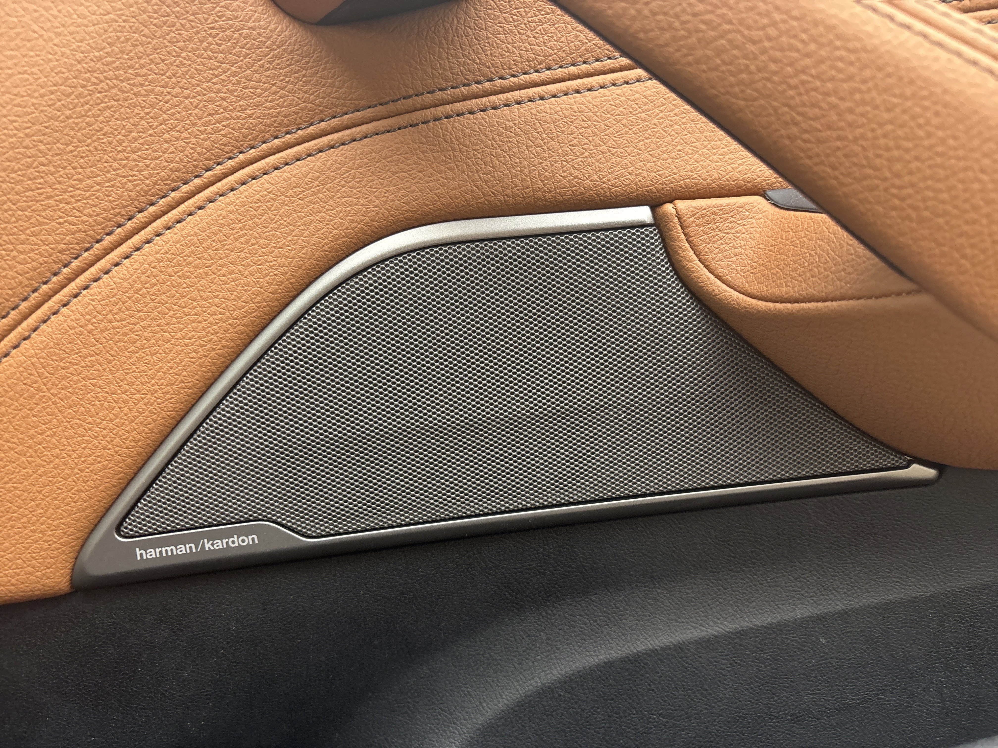 Used 2021 BMW 540i xDrive w/ Premium Package image 36