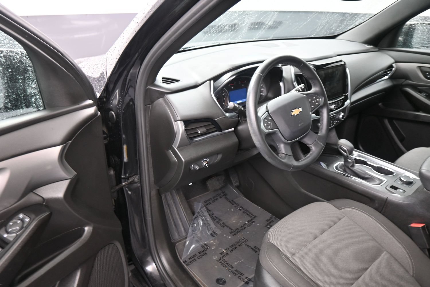 Used 2023 Chevrolet Traverse LT AWD/4WD image 12