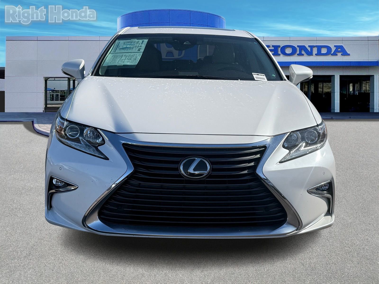 Used 2017 Lexus ES 350 w/ Premium Package image 5