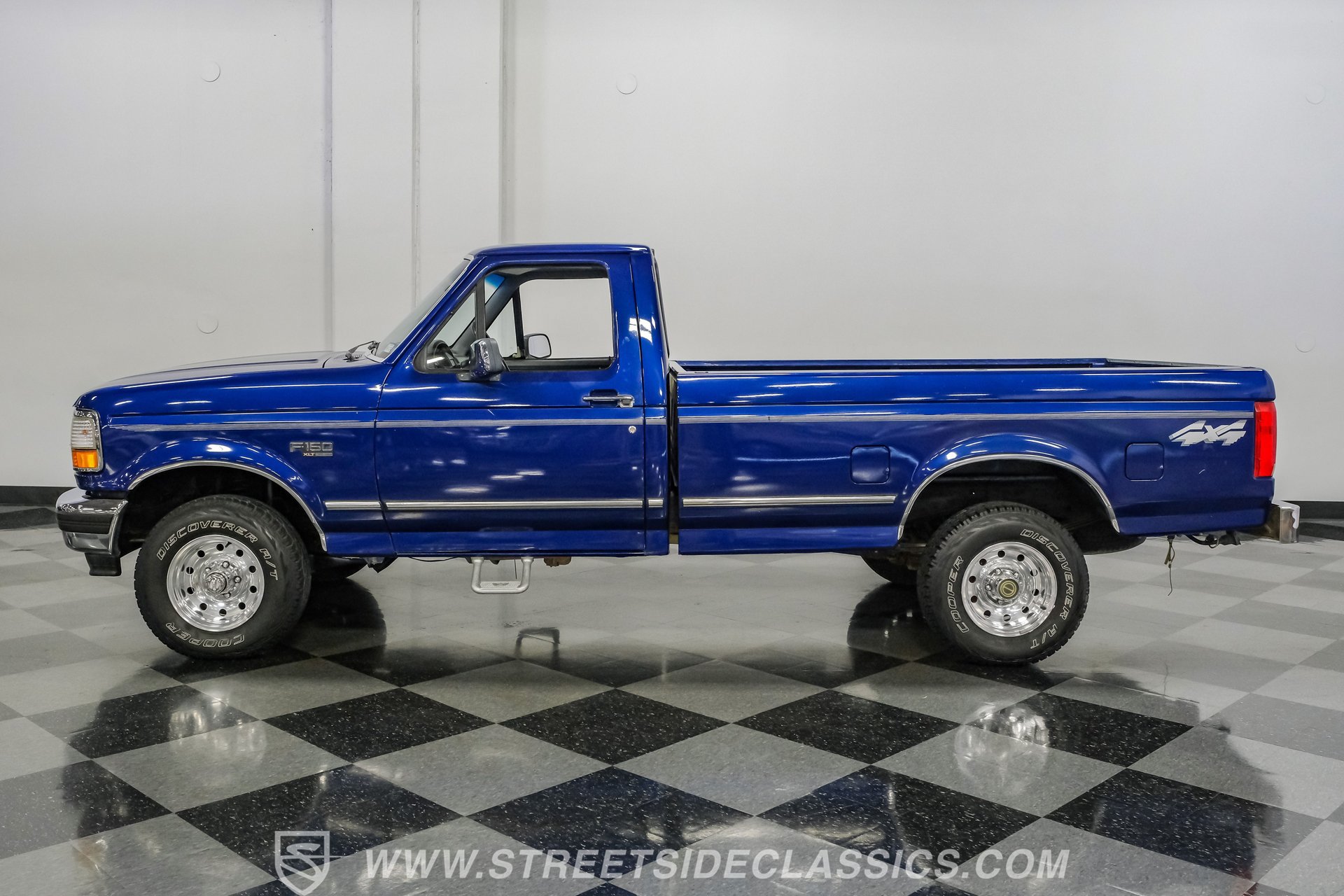 Used 1996 Ford F150 4x4 Regular Cab image 2