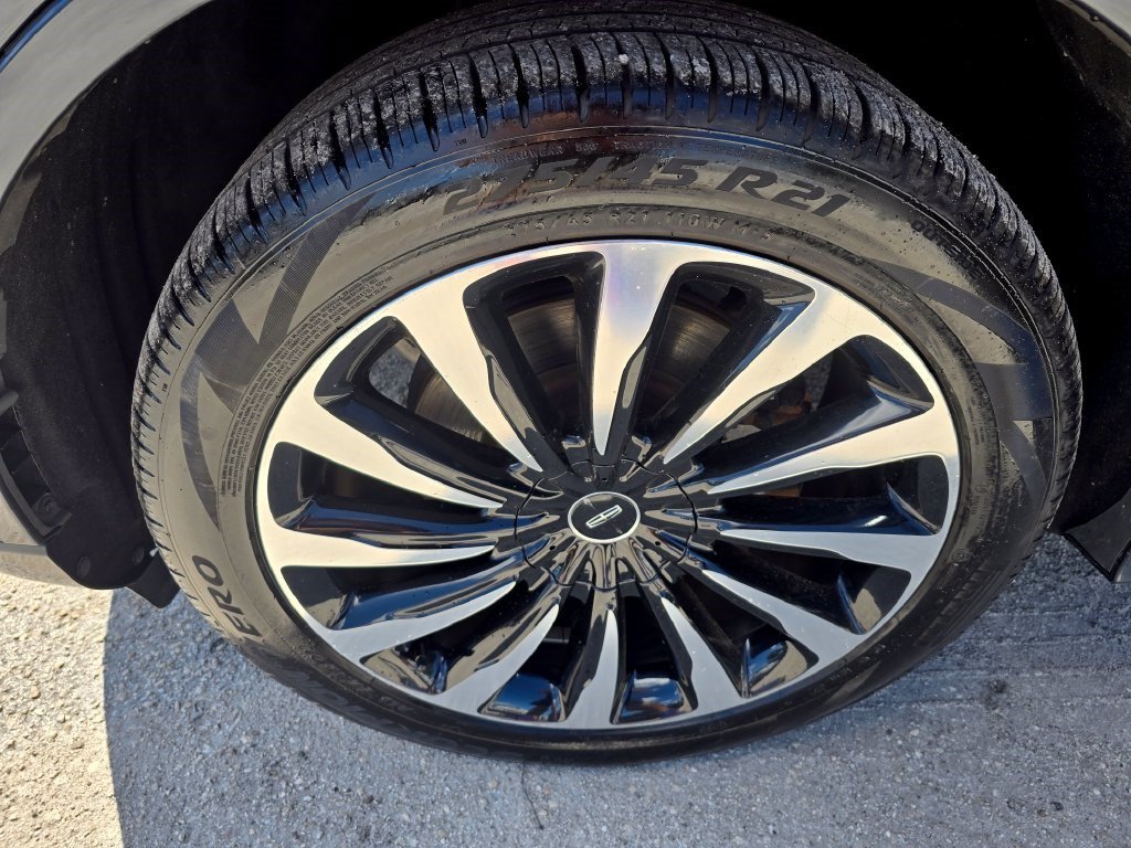 Used 2020 Lincoln Aviator Black Label Grand Touring w/ Class IV Trailer Tow Package AWD/4WD image 11