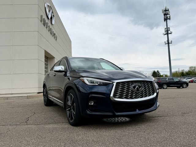 Used 2023 INFINITI QX55 Essential w/ Accent Package AWD/4WD image 1