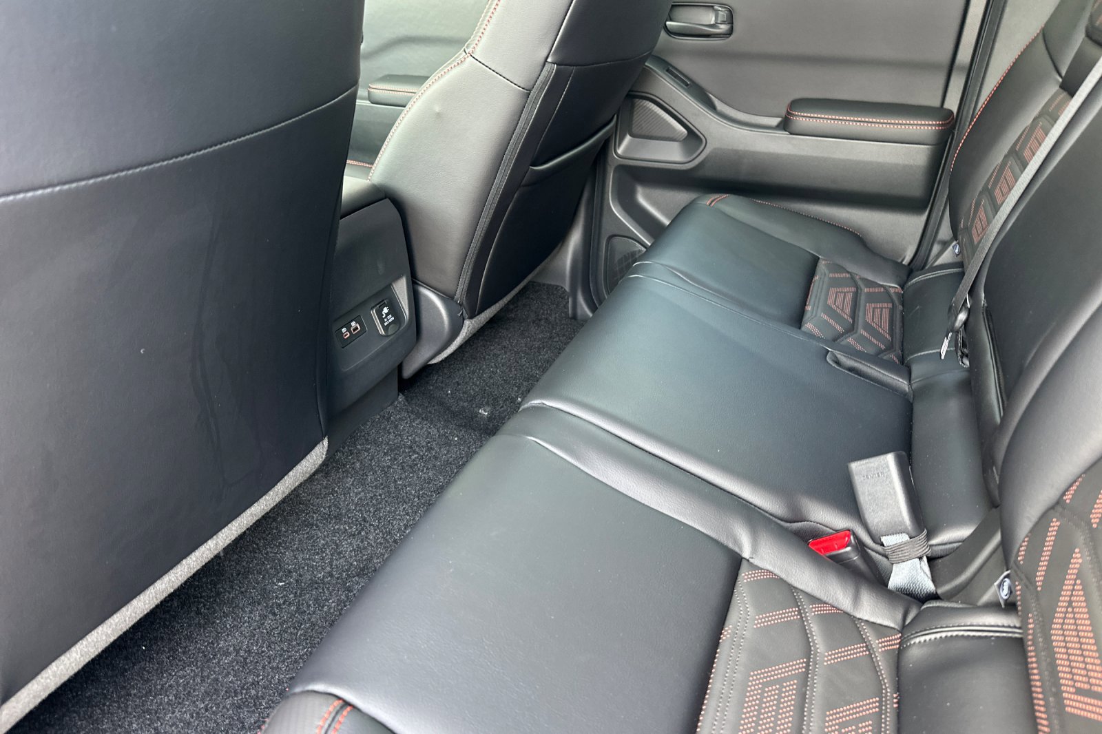 New 2026 Nissan Frontier Pro-X image 12