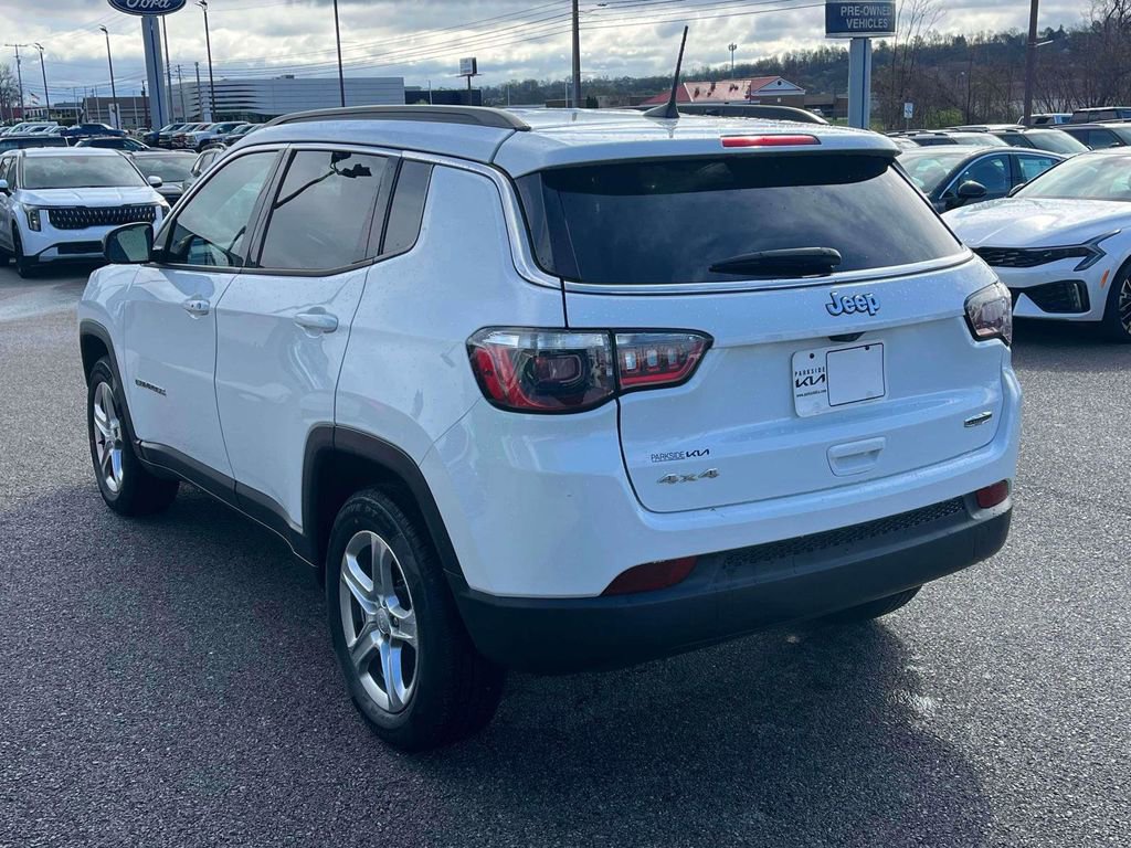 Used 2024 Jeep Compass Latitude AWD/4WD image 28