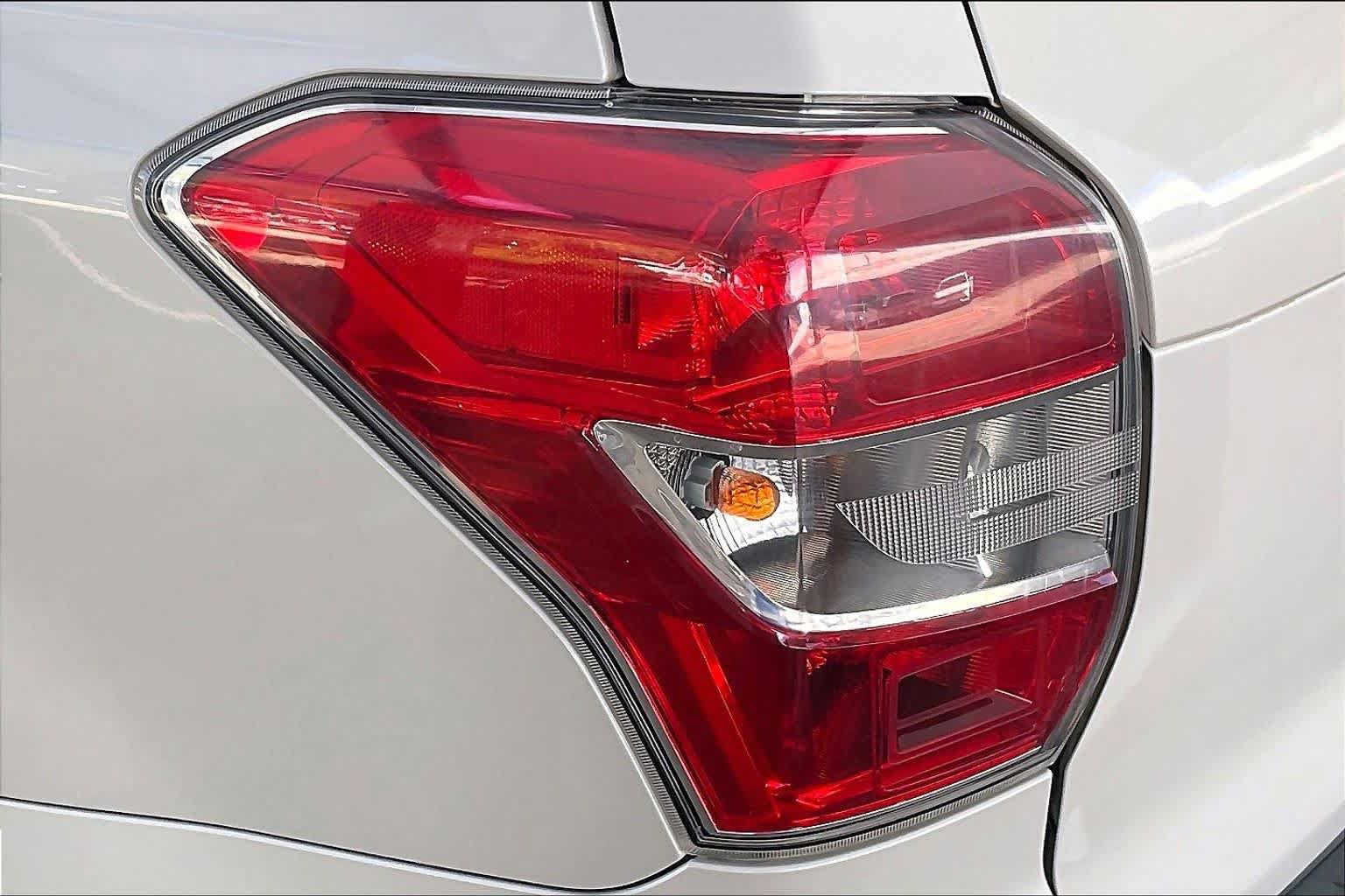 Used 2014 Subaru Forester 2.5i Limited AWD/4WD image 28