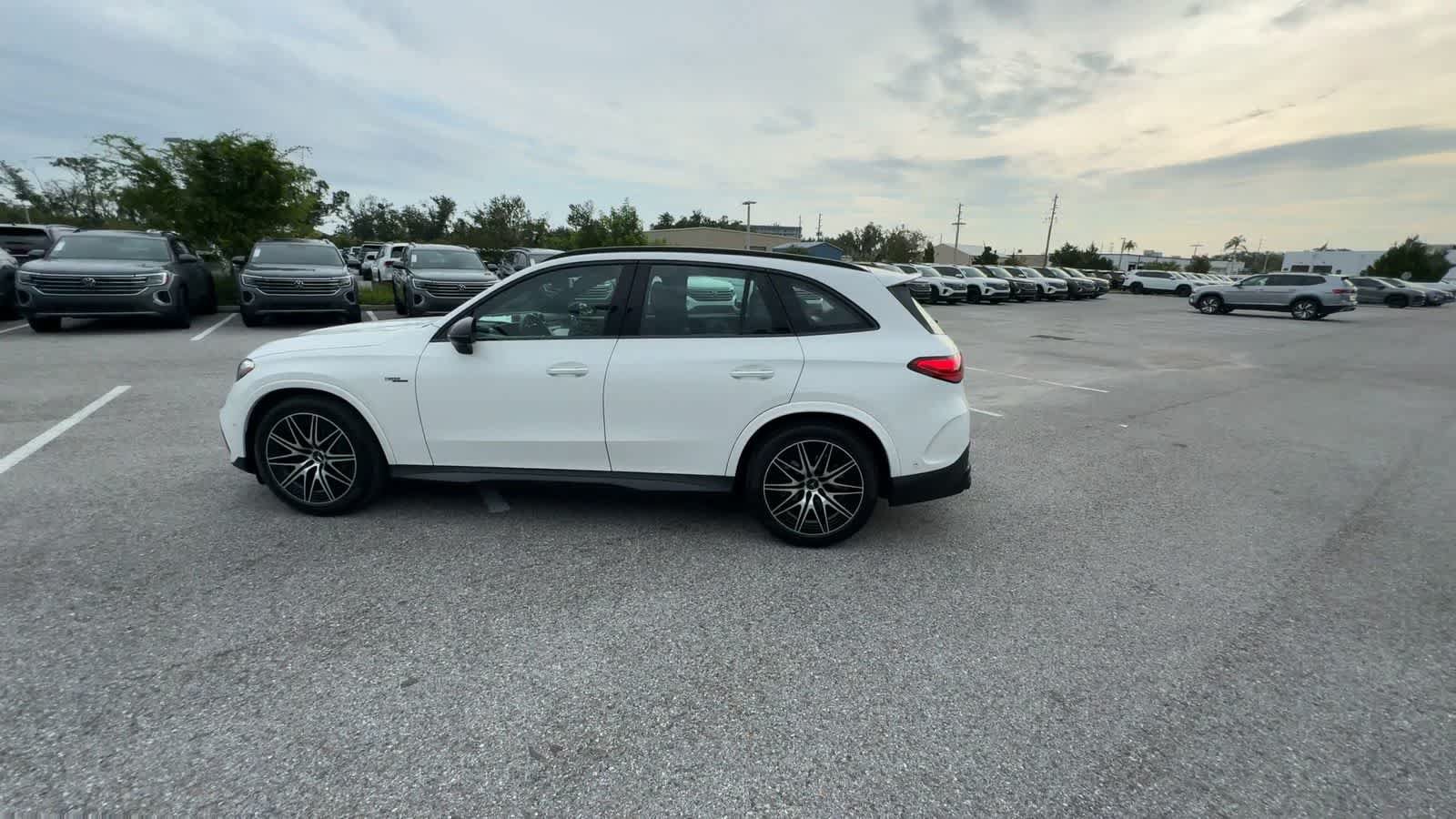 Used 2025 Mercedes-Benz GLC 43 AMG 4MATIC image 5