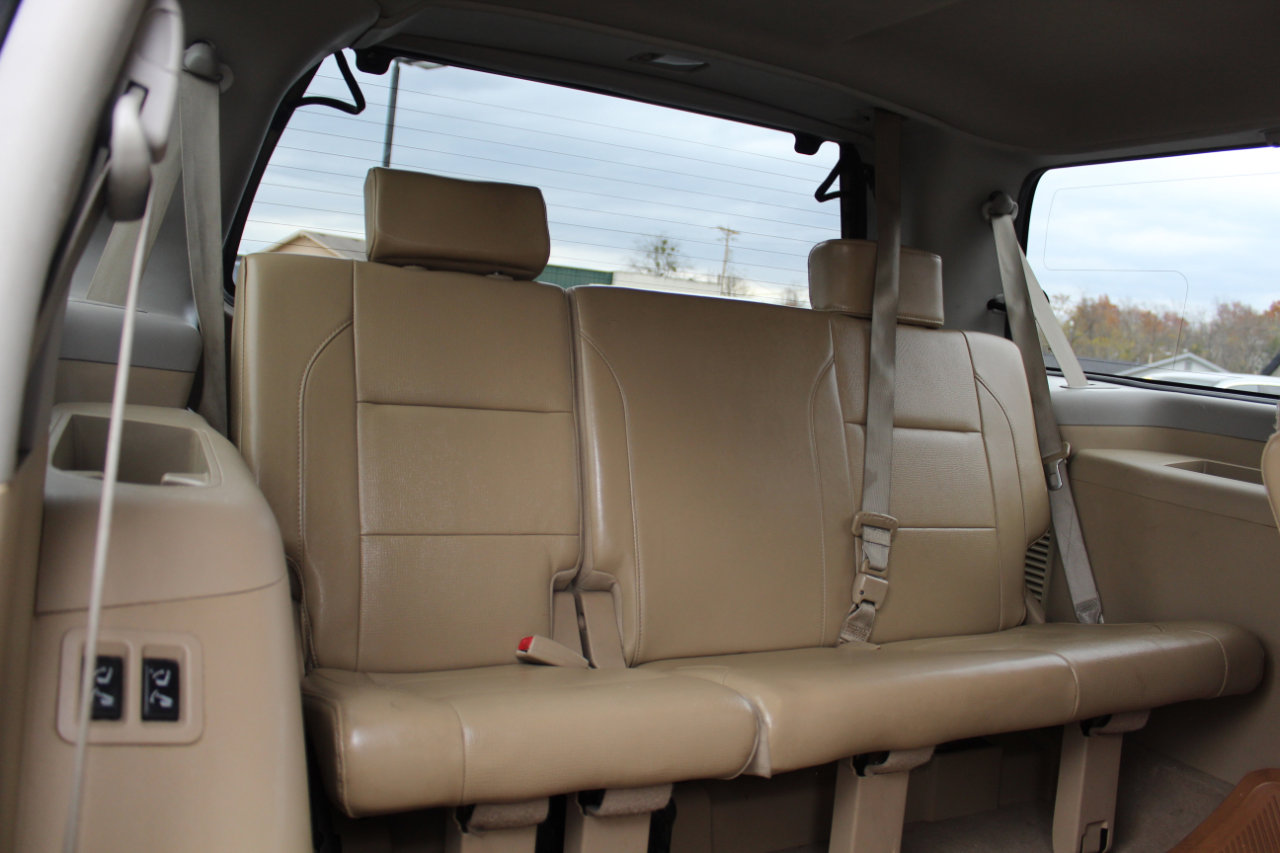 Used 2012 Nissan Armada Platinum image 13