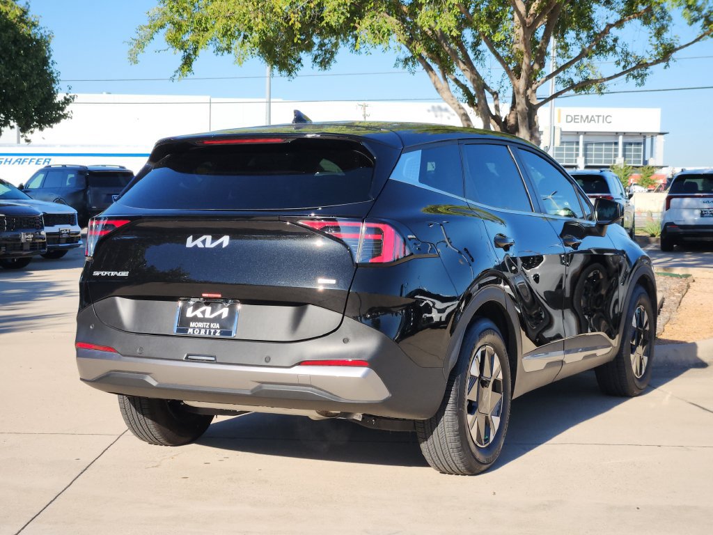 New 2026 Kia Sportage LX FWD image 4