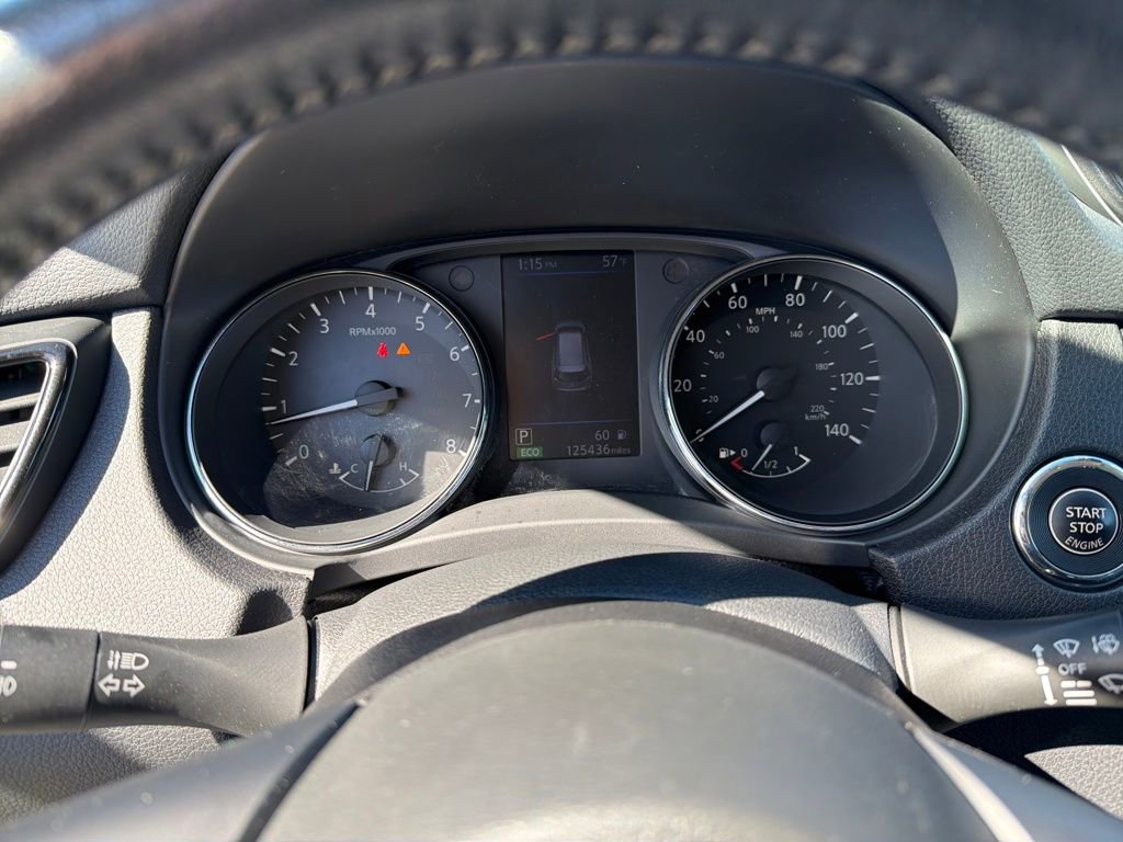 Used 2019 Nissan Rogue SL w/ Premium Package image 16