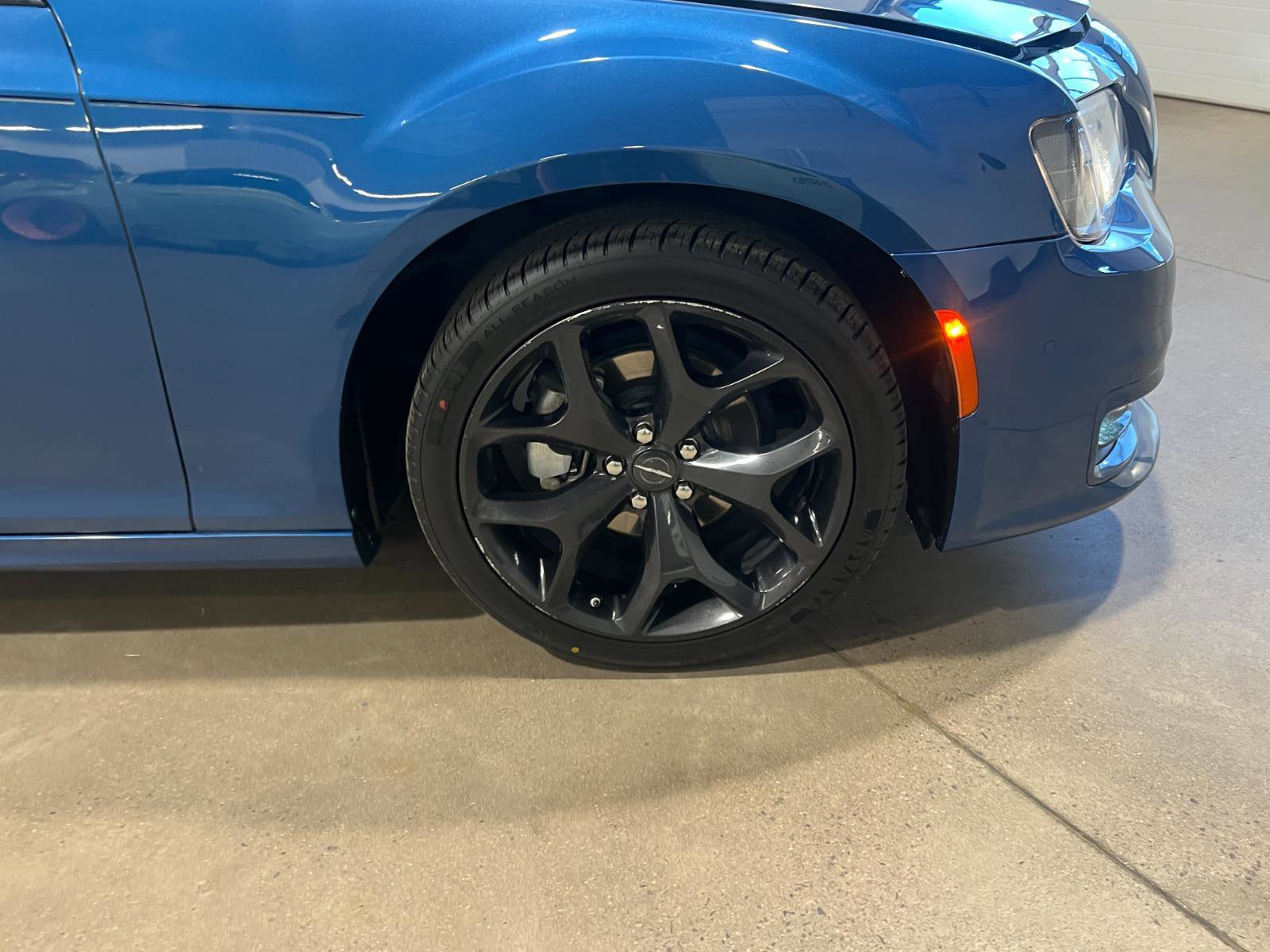 Used 2022 Chrysler 300 Touring L image 39
