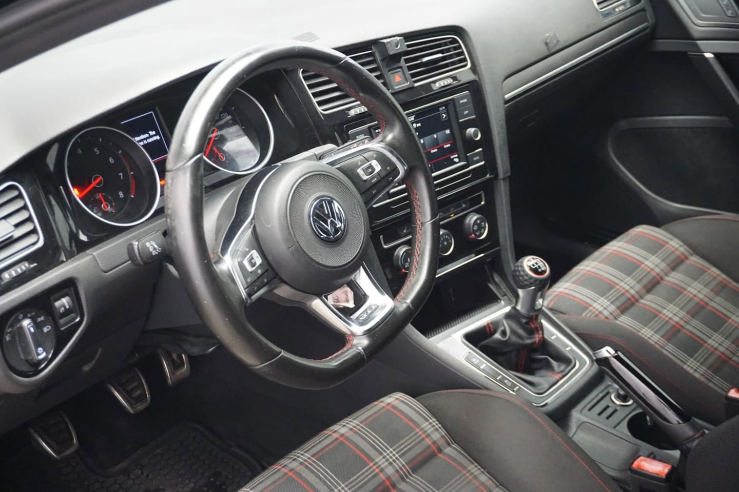 Used 2021 Volkswagen GTI S FWD image 12