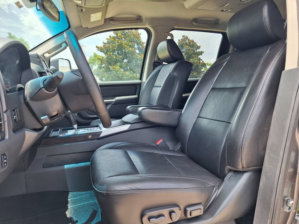 Used 2015 Nissan Titan SL w/ SL Max Utility Package RWD image 21