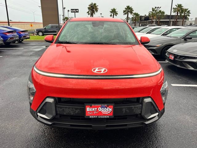 Used 2024 Hyundai Kona SE AWD/4WD image 2