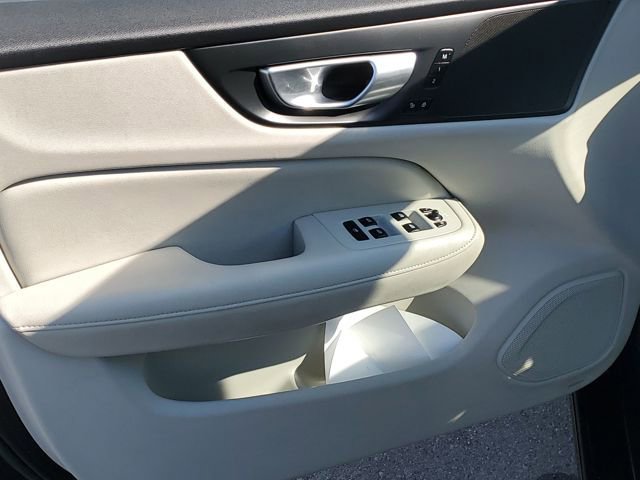 Used 2024 Volvo S60 B5 Core image 22